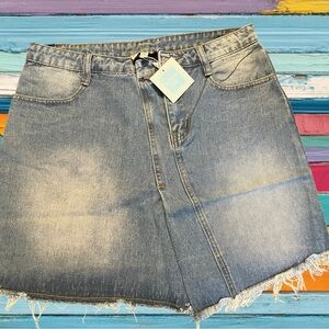 Hayden women’s denim skirt size large